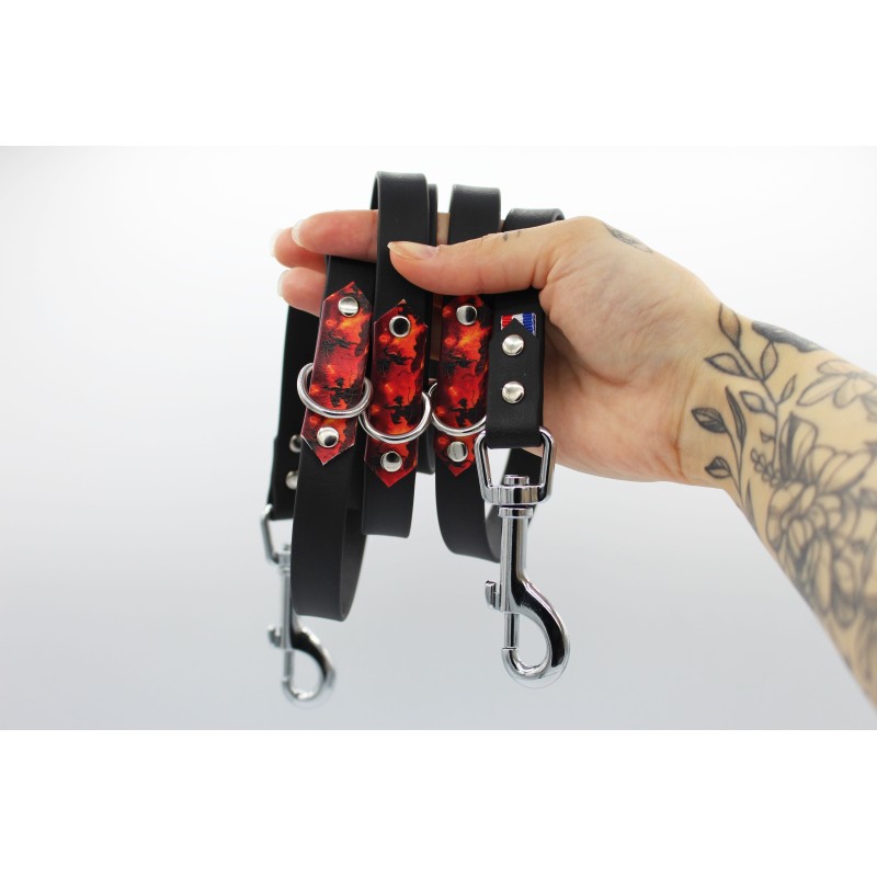 Laisse multipositions Feu – TPU imperméable & motifs UV | B Wild Shop